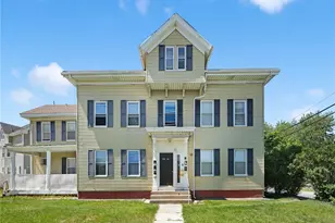 62 Conant St, Pawtucket, RI 02860 - Photo 1