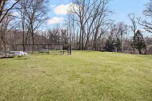 1117 Douglas Ave, North Providence, RI 02904 - Photo 23
