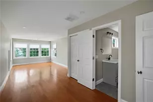 11 Baldwin Ct, Providence, RI 02907 - Photo 13