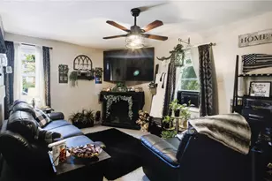 41 Grove St, Woonsocket, RI 02895 - Photo 9