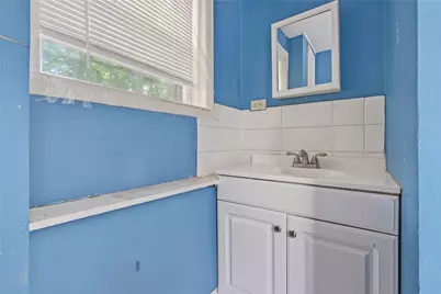84 Saint Paul Street, North Smithfield, RI 02896 - Photo 9