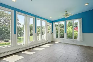54 Winthrop St, East Providence, RI 02915 - Photo 37