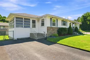 25 S Brookside Ave, North Providence, RI 02911 - Photo 3