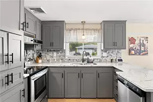25 S Brookside Ave, North Providence, RI 02911 - Photo 11
