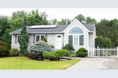 9 Mallory Court, Cranston, RI 02910 - Photo 3