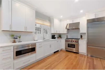 30 South Angell Street #2, Providence, RI 02906 - Photo 15