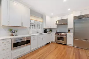 30 S Angell St, Providence, RI 02906 - Photo 15