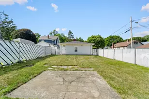 11 Hemlock Dr, Johnston, RI 02919 - Photo 5