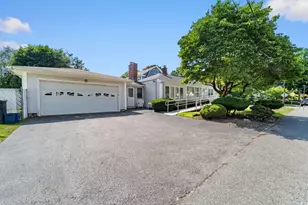 11 Hemlock Dr, Johnston, RI 02919 - Photo 3