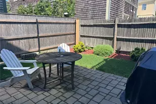35 Elm St, Newport, RI 02840 - Photo 25
