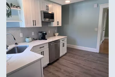 35 Elm Street #B, Newport, RI 02840 - Photo 7