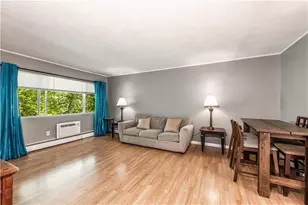 72 W Shore Rd, Warwick, RI 02889 - Photo 3