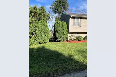21 Milano Street, Providence, RI 02904 - Photo 3
