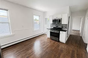 74 Sutton St, Providence, RI 02903 - Photo 3