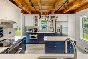 47 Peckham Rd, Little Compton, RI 02837 - Photo 5