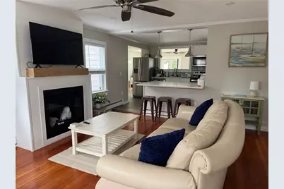 53 Center Avenue, Middletown, RI 02842 - Photo 3