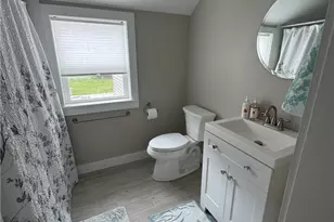 53 Center Ave, Middletown, RI 02842 - Photo 21