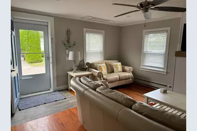 53 Center Avenue, Middletown, RI 02842 - Photo 5