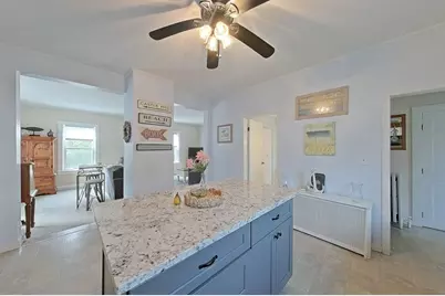 36 Dixon Street, Newport, RI 02840 - Photo 5