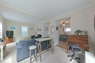 36 Dixon St, Newport, RI 02840 - Photo 15
