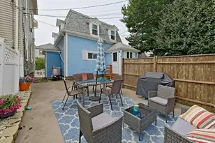 36 Dixon St, Newport, RI 02840 - Photo 33