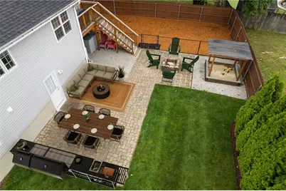 88 Locust Avenue, North Providence, RI 02911 - Photo 31