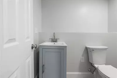 88 Locust Avenue, North Providence, RI 02911 - Photo 29