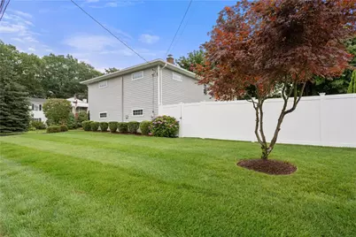 88 Locust Avenue, North Providence, RI 02911 - Photo 3