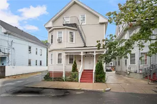 141 Burnett St, Providence, RI 02907 - Photo 1