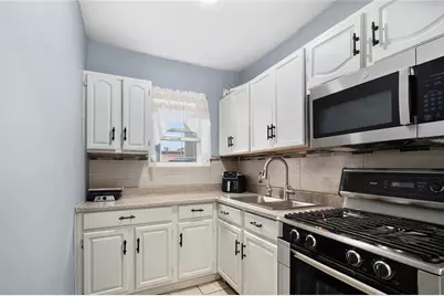 141 Burnett Street, Providence, RI 02907 - Photo 11