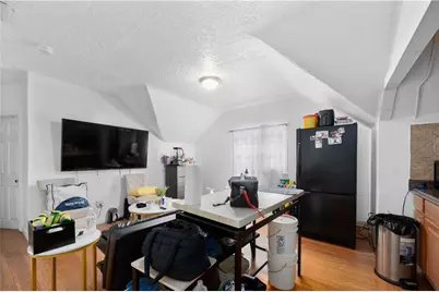 141 Burnett Street, Providence, RI 02907 - Photo 19