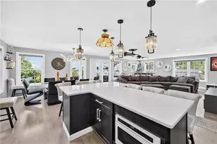 318 Farmington Ave, Cranston, RI 02920 - Photo 5