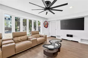 318 Farmington Ave, Cranston, RI 02920 - Photo 25