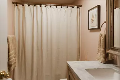 114 Girard Avenue #6, Newport, RI 02840 - Photo 5