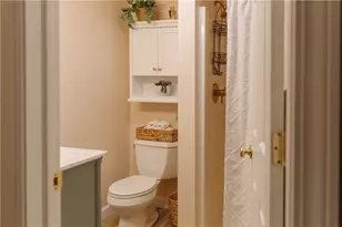 114 Girard Ave, Newport, RI 02840 - Photo 25