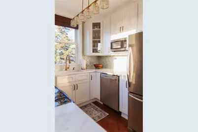 114 Girard Avenue #6, Newport, RI 02840 - Photo 11