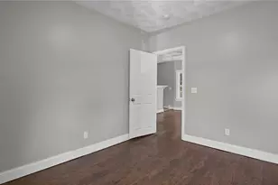 8 Humes St, Pawtucket, RI 02860 - Photo 15