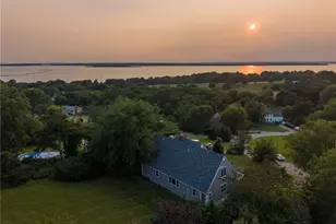 32 J H Dwyer Dr, Middletown, RI 02842 - Photo 1
