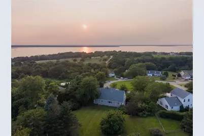 32 Jh Dwyer Drive, Middletown, RI 02842 - Photo 43