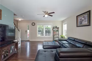 41 Hickory Rd, Cumberland, RI 02864 - Photo 7