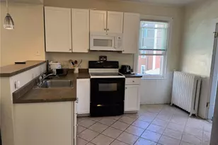 9 Ann St, Newport, RI 02840 - Photo 9