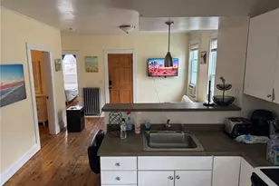 9 Ann St, Newport, RI 02840 - Photo 7