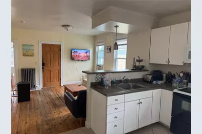9 Ann Street #2, Newport, RI 02840 - Photo 5