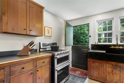 27 William Street, Newport, RI 02840 - Photo 15