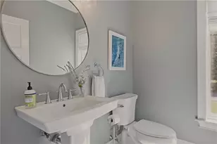 7 Blount Cir, Barrington, RI 02806 - Photo 17