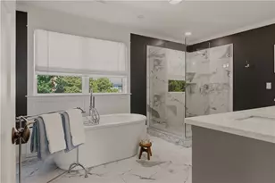 7 Blount Cir, Barrington, RI 02806 - Photo 25