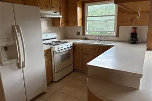 33 Gillen Ave, North Providence, RI 02904 - Photo 9