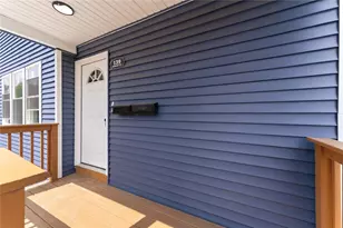 139 Benedict St, Providence, RI 02909 - Photo 3