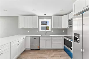 139 Benedict St, Providence, RI 02909 - Photo 9