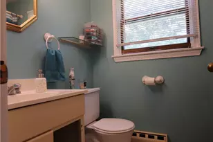 19 Vincent St, Middletown, RI 02842 - Photo 17